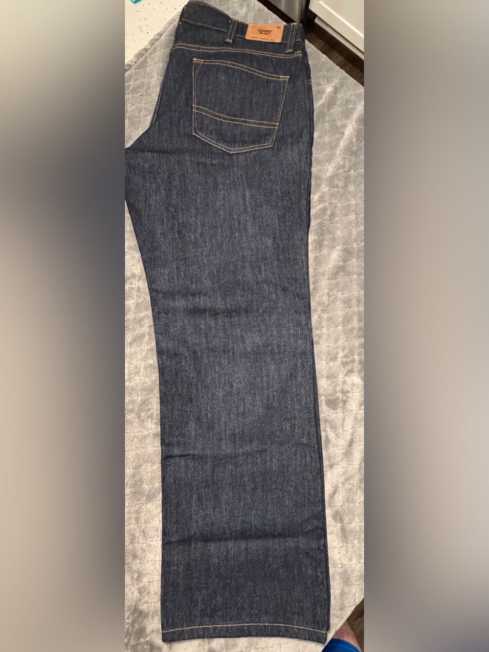 Tommy Hilfiger Relaxed Freedom Jeans 38x32 Dark Indigo 100% Cotton Denim